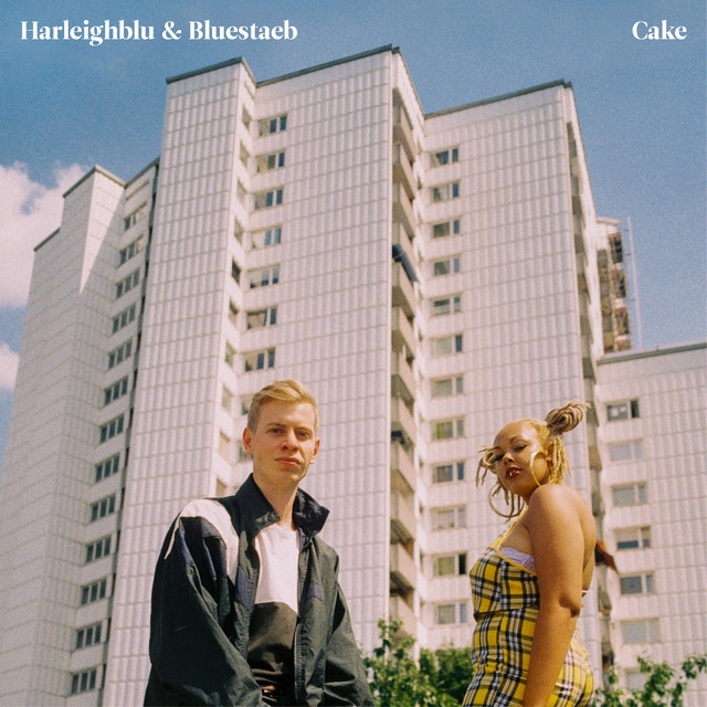 Harleighblu & Bluestaeb - Cake (Video)