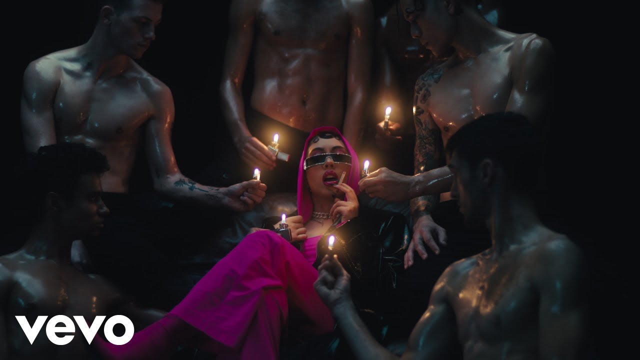 Kali Uchis shares video for Solita