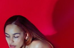 Jorja Smith returns with new EP "Be Right Back"