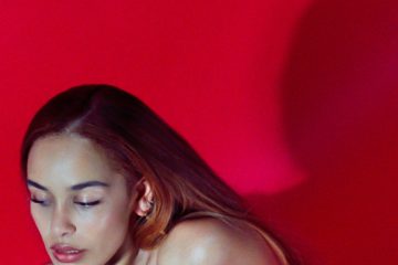 Jorja Smith returns with new EP "Be Right Back"